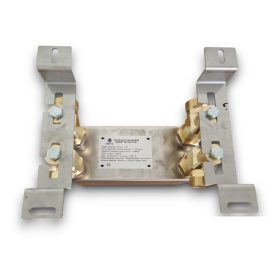   Lemezes hőcserélő 70 lemezes 390kW 4x1 1/4" külső csatlakozással tartószerkezettel