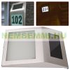 Solar lamp illuminating house number in small size. Outdoor design, flat shape, stainless steel, 2 LED lights. Waterproof and bird-proof design