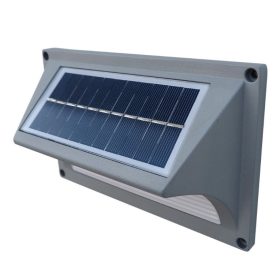   Szolár napelemes lámpa 30 lumen meleg fehér fényű 21x13x7 cm 