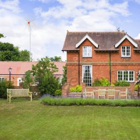   Szélgenerátor 500W 12V, 5 lapátos szélkerék MPPT-vezérlővel, állítható szélirány és 2,5 m/s indító szélsebességgel